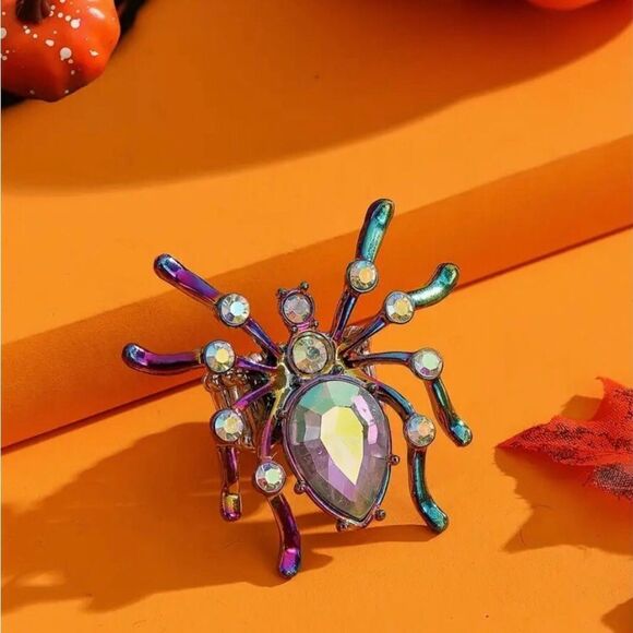 🎃 Betsey Johnson stunning sparkling crystal spider ring 🎃 - Picture 4 of 5